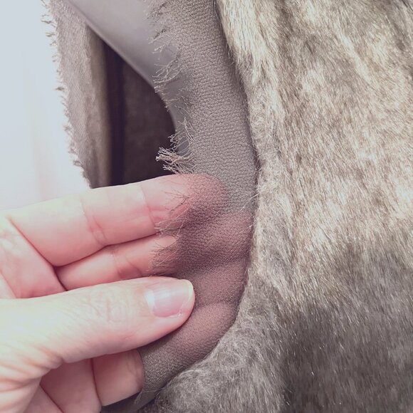 Simply Vera Vera Wang Faux Fur Vest/Shawl Women's-Tie/Front-Sheer Shoulder-Med - Picture 7 of 16